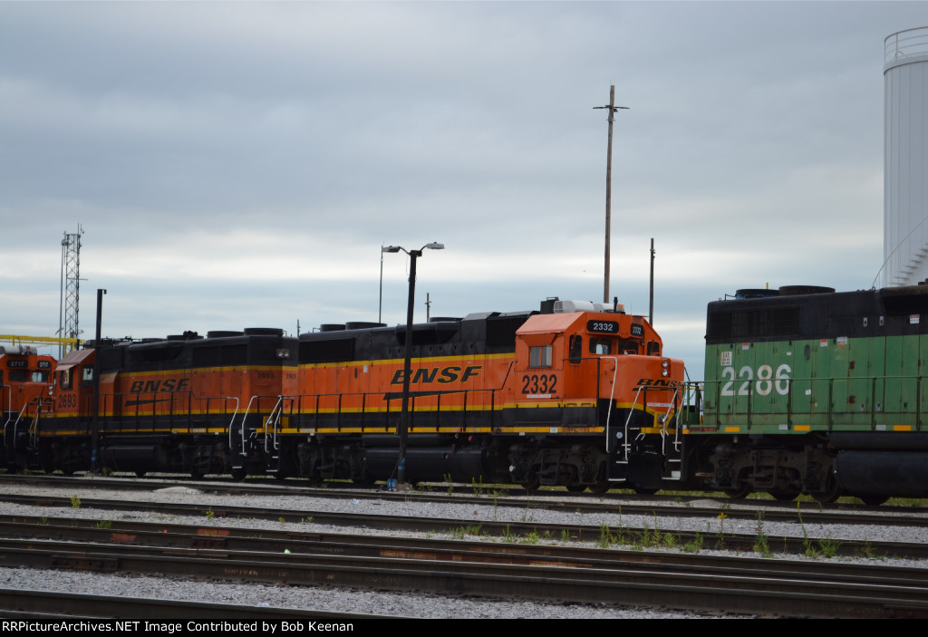 BNSF 2332